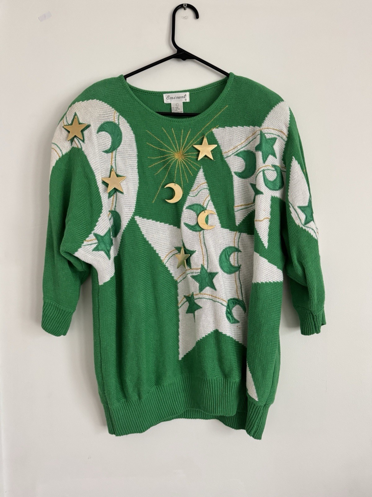 VTG EMINENT SWEATE GREEN L CREW NECK SCHOULDER PADS DANGLE GOLD STARS, MOONS