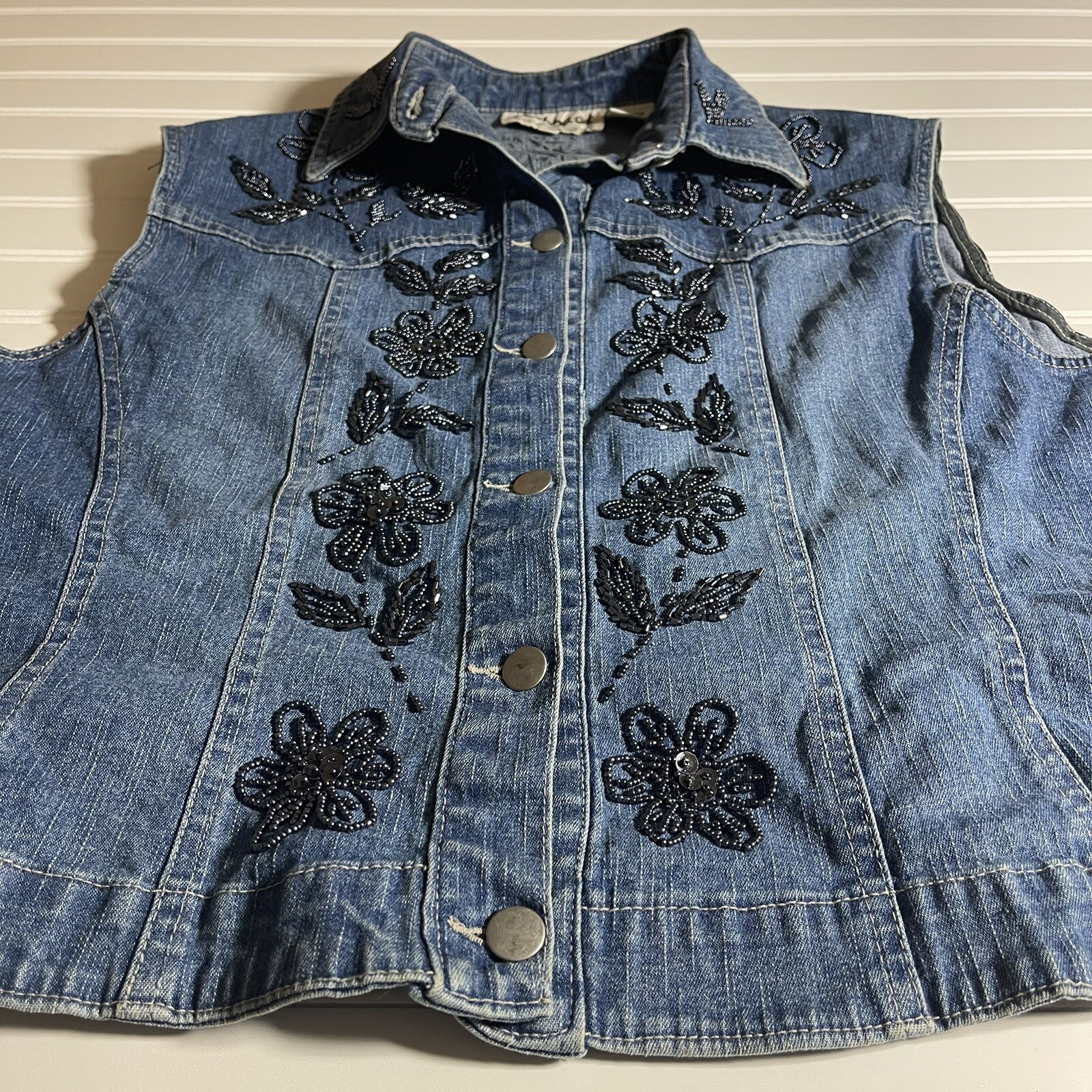 Flashback Vintage 1990’s Womens Beaded Floral Denim Jean Vest – Petite Medium
