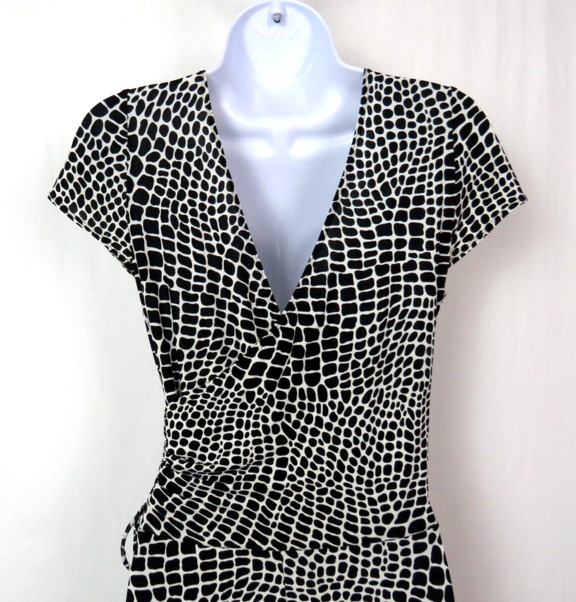 VINTAGE 1980s – 1990s POLY SPANDEX ALLIGATOR PRINT STRETCH DRESS GATHER OVERLAP
