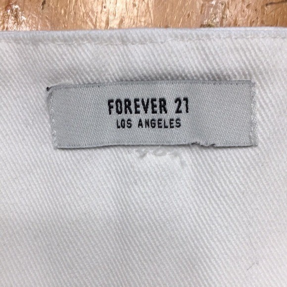 Forever 21 Summer Chic White Paperbag Denim Shorts Belted Pleated Front NWT