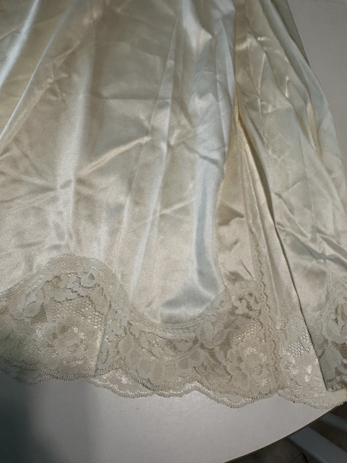 NWT Adonna 25” Long SLIP Plus Size 3X Sheer Nylon Scallop Lace Coquette 3X USA