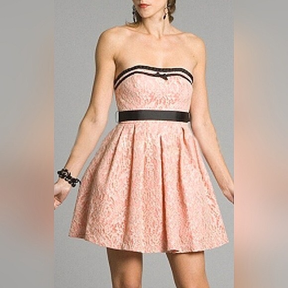 Vintage Way-In Clothing Co. Pink/Ivory Lace Strapless Flared Dress Sz 5 Feminine