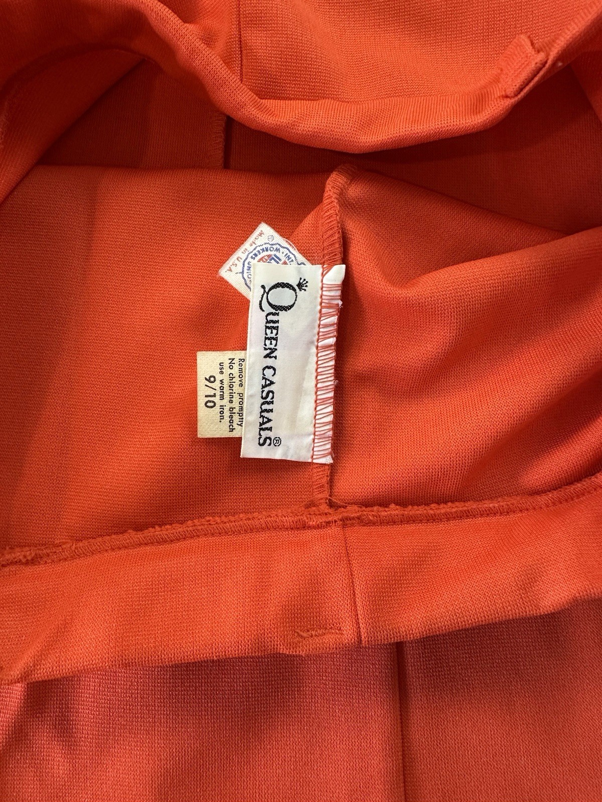 VINTAGE WOMEN’S Orange A-LINE MIDI SKIRT – QUEEN CASUALS – SIZE 9/10