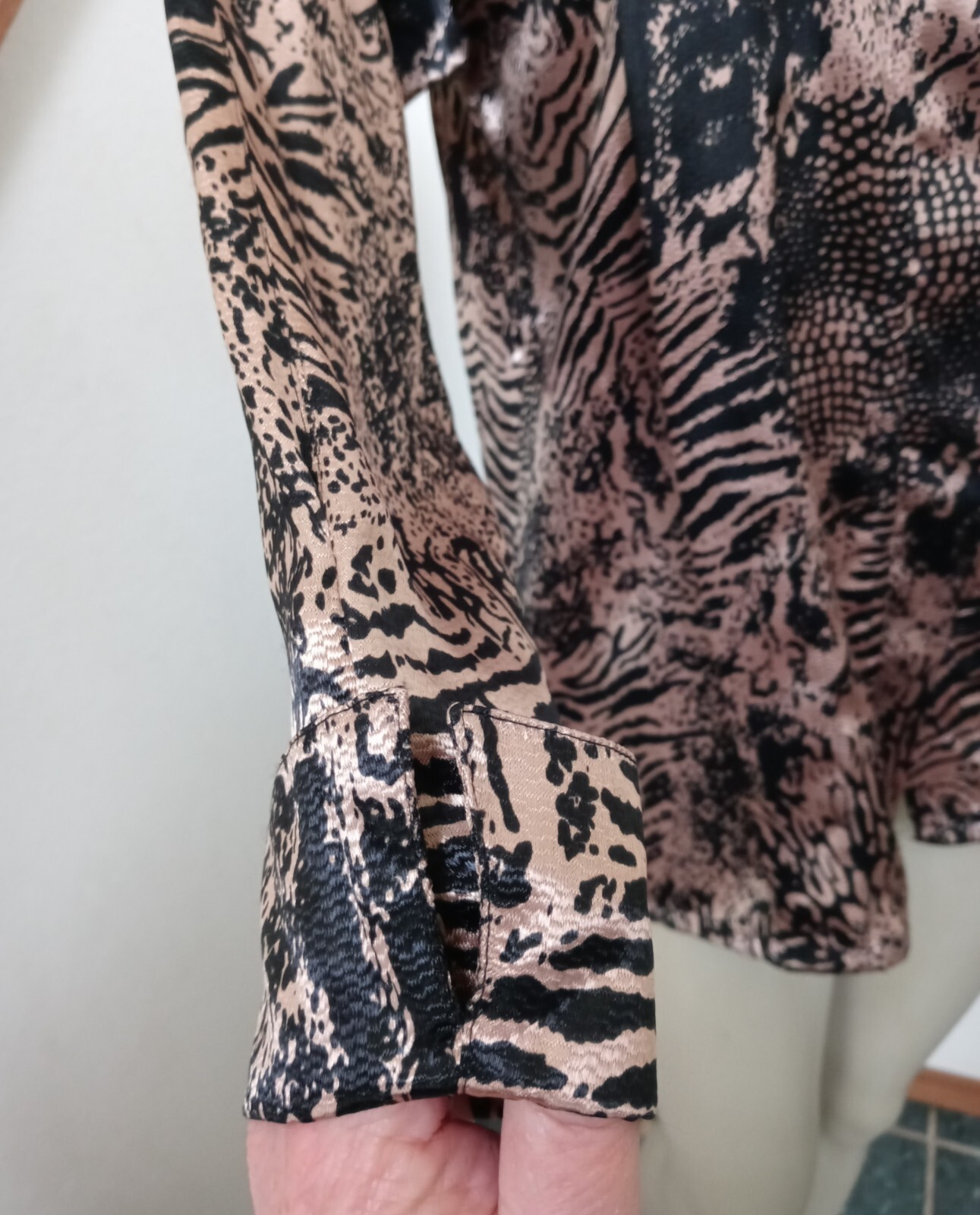 VTG Women S Shirt High Reg Collar Black Gold Animal Print Karen by Anette & Mika