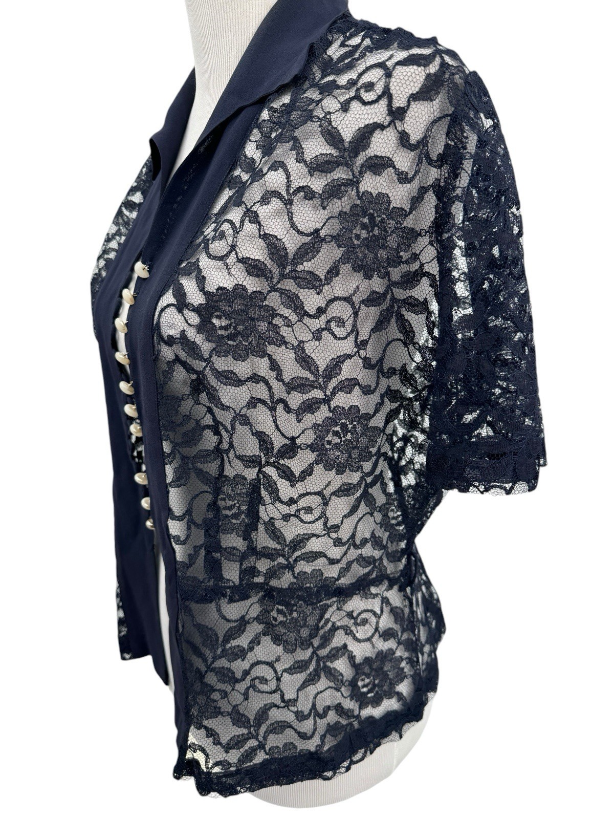 Vintage 1950s Lace Navy Blue Short Sleeve Cardigan Pearl Button Front 42″ Chest