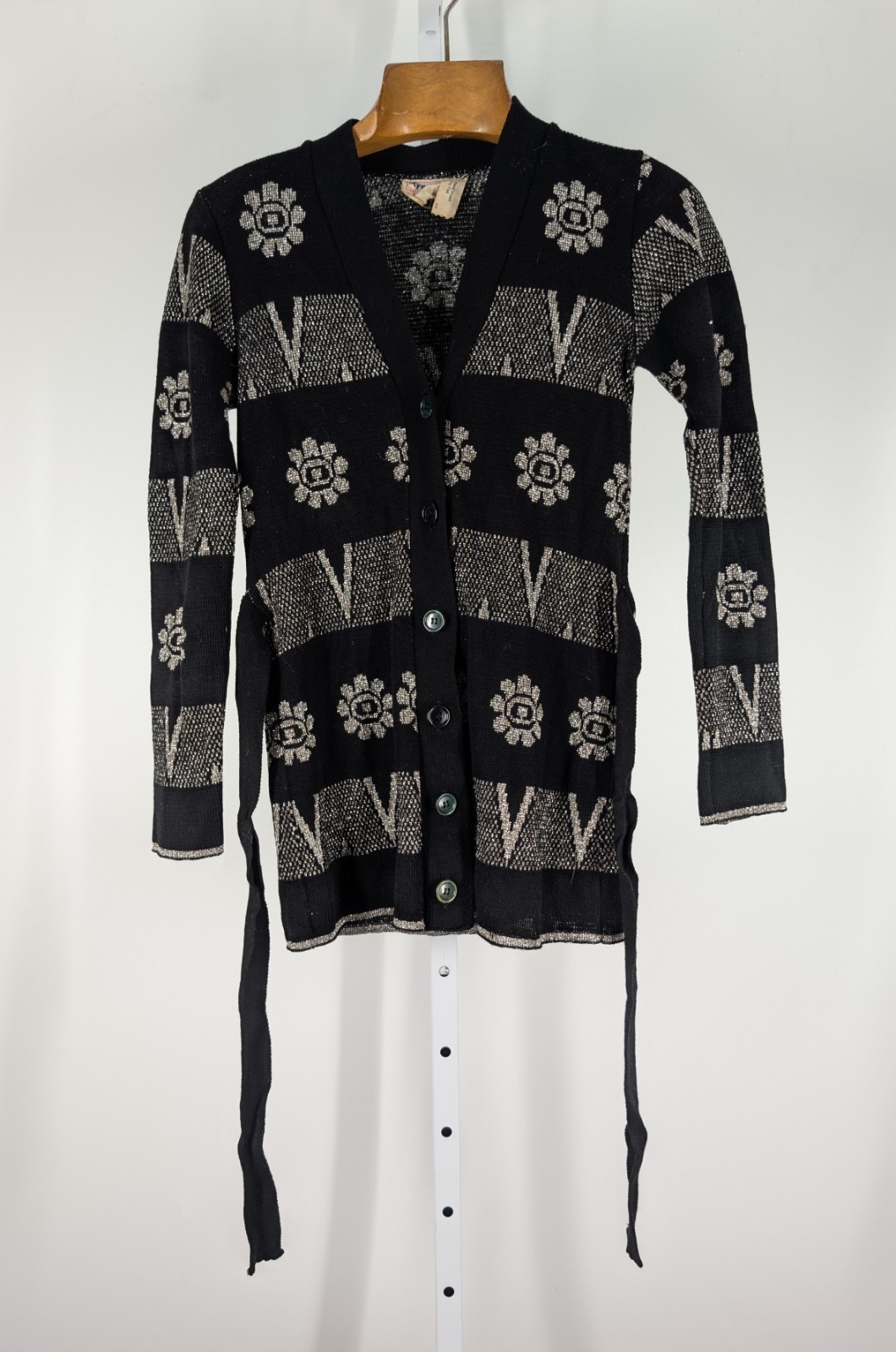 Vintage 60s 70s France Plymouth Disco Mod Boho Silver Intarsia Flower Cardigan