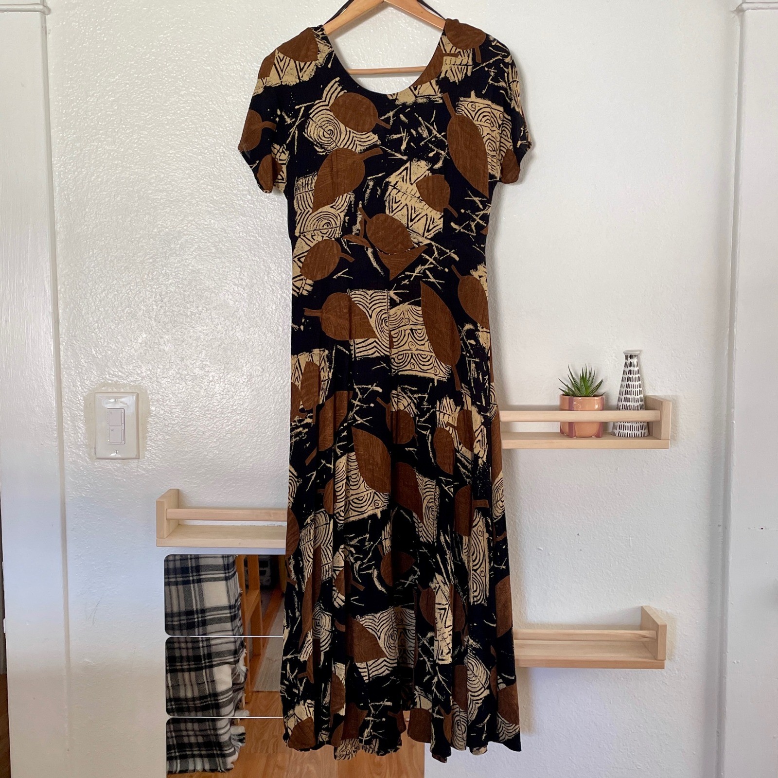 Rabbit Rabbit Designs Vintage Maxi Dress Brown Black Leaf Print Rayon Size 6 USA
