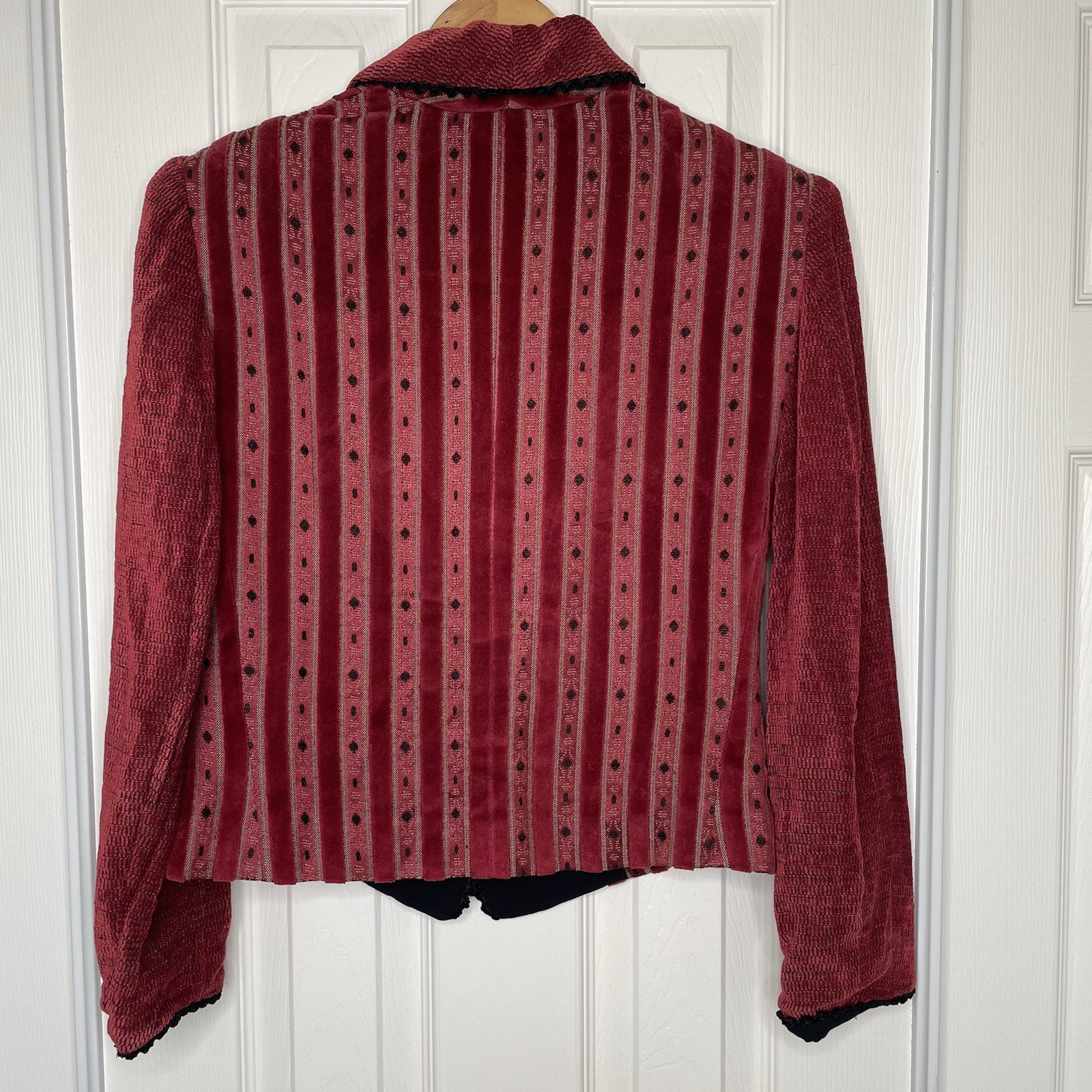 Vintage Canvasbacks Lutton & Horsfeld Burgundy Velvet Stripe Jacquard Blazer 4