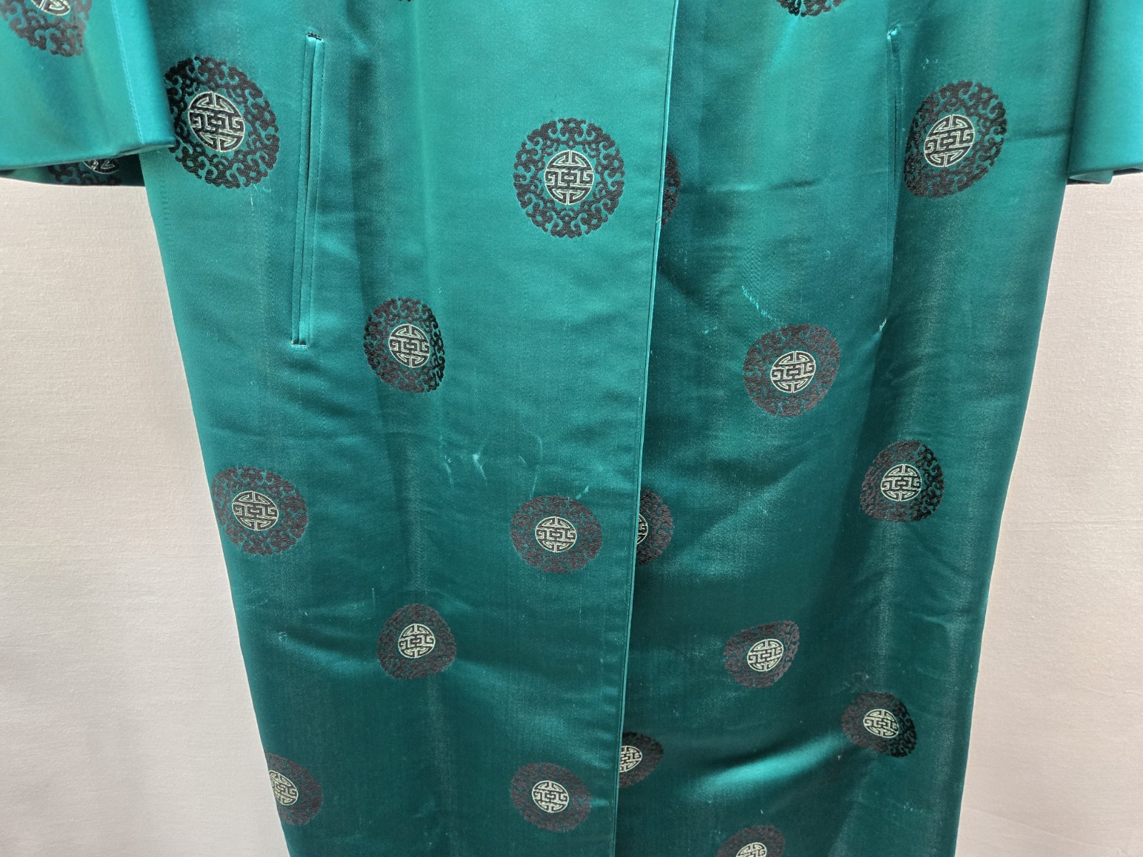 Vintage Ying Tai Ltd Peninsula Hotel Hong Kong Hilton Silk Robe Dressing Gown M