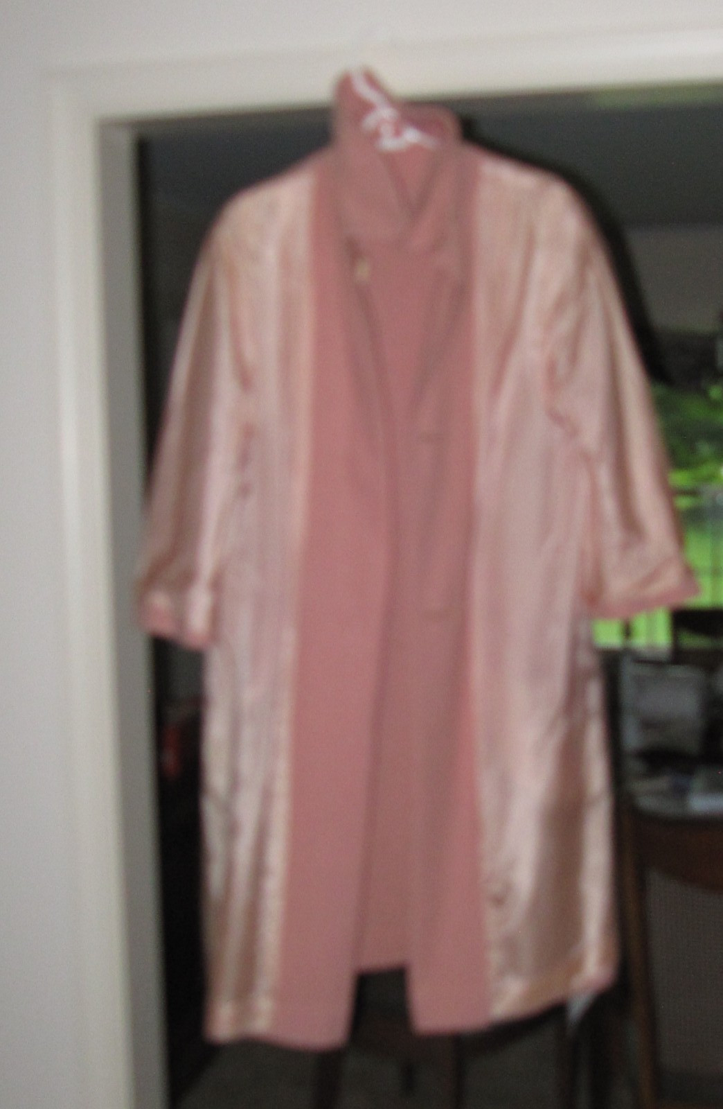 Vintage 50s Women’s Pink Boucle Wool Coat Flower Buttons Fits Size Large 12 14