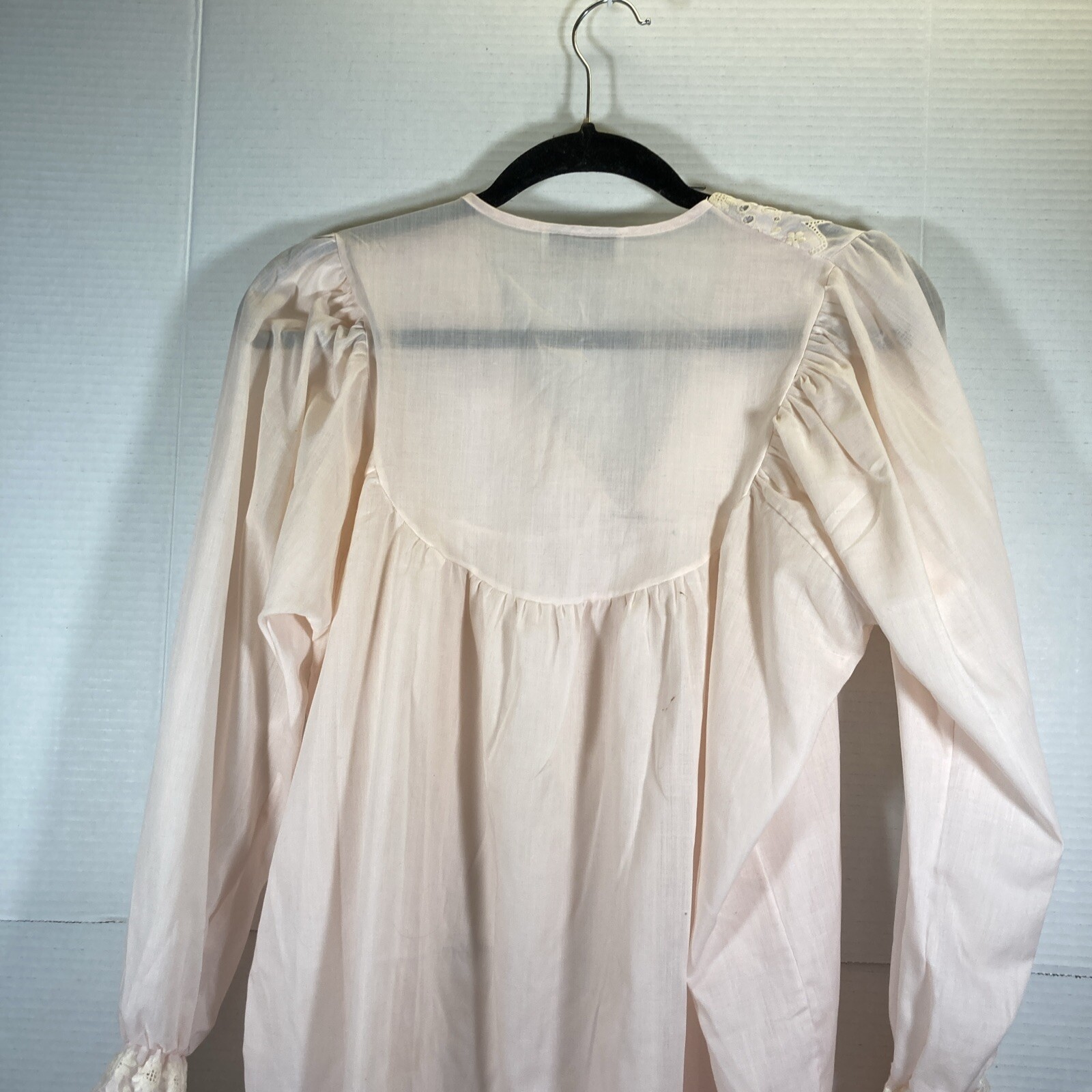 Vintage Night Flowers NY Womens Nightgown Pink Sz S Long Sleeve Eyelet Trim