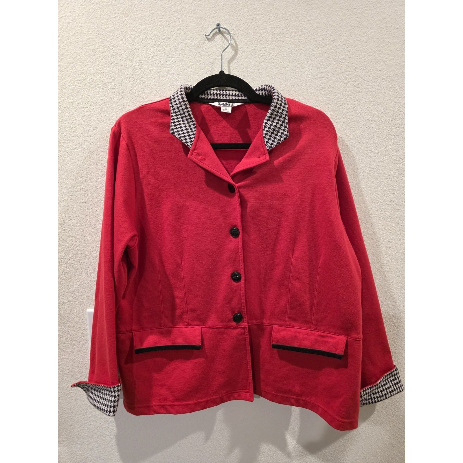 VTG 90’s Retro Blast Red Blazer Houndstooth Collar Cuffs Bold Black Buttons Sz L