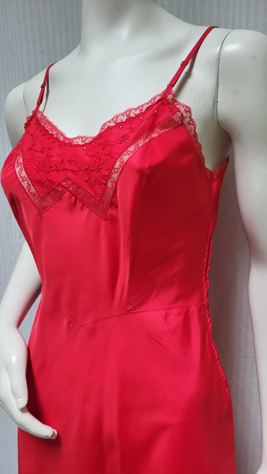 Vintage 40/50s BARBIZON Tafredda Red Full Slip Lingerie Micro Pleats- Size S/M