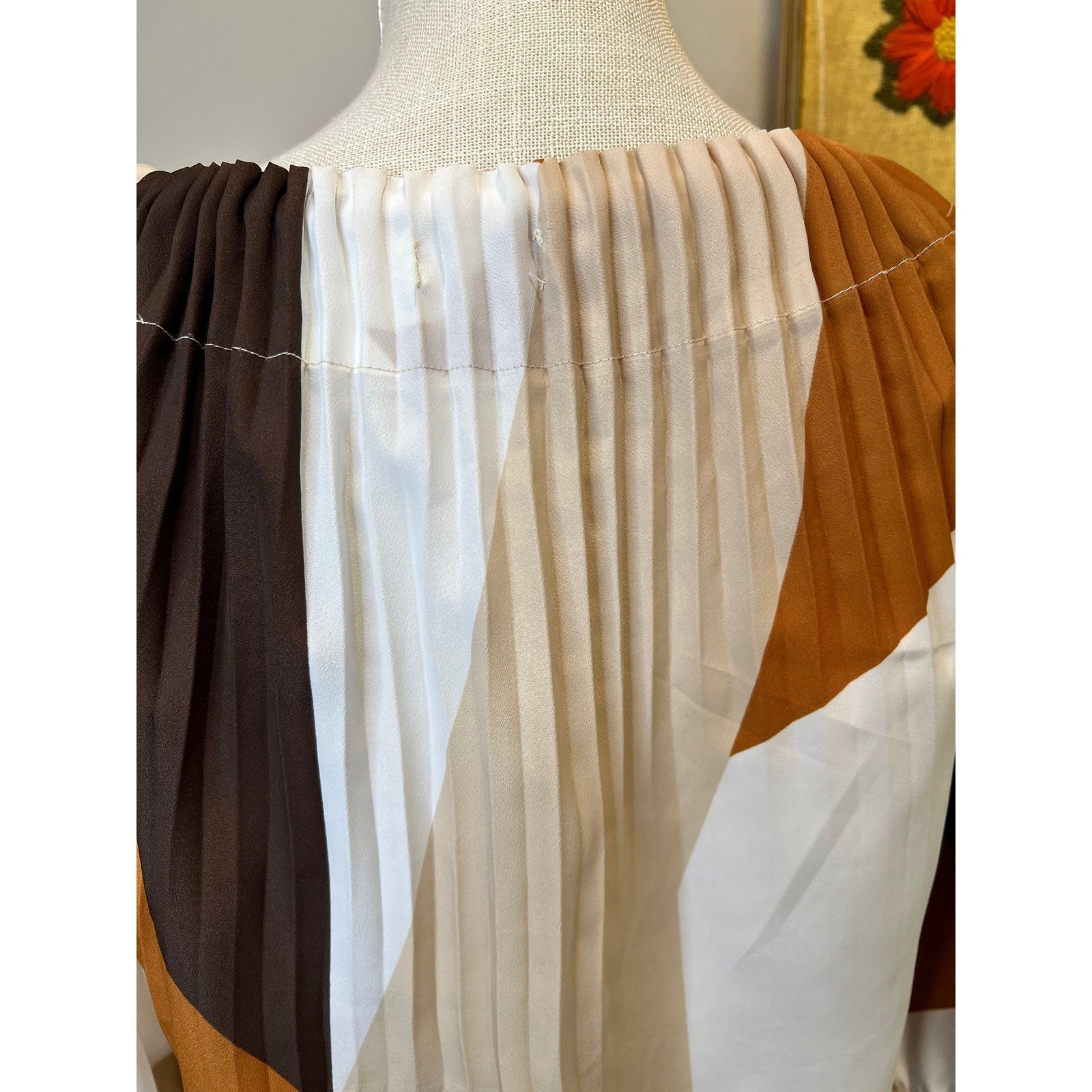 Vintage New York And Company Geometric Pleated Brown/Tan Mini Dress Size S
