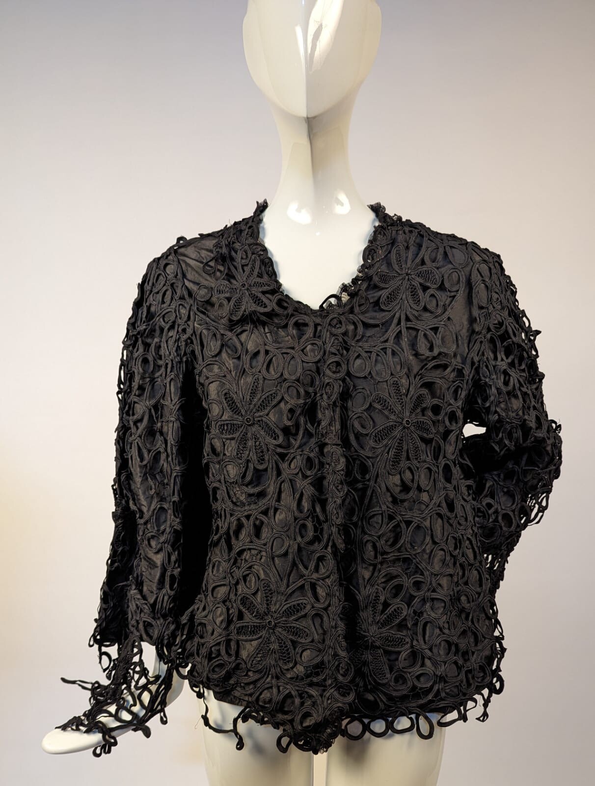 ANTIQUE EDWARDIAN CURLY TAPE LACE JACKET W SILK LINING 