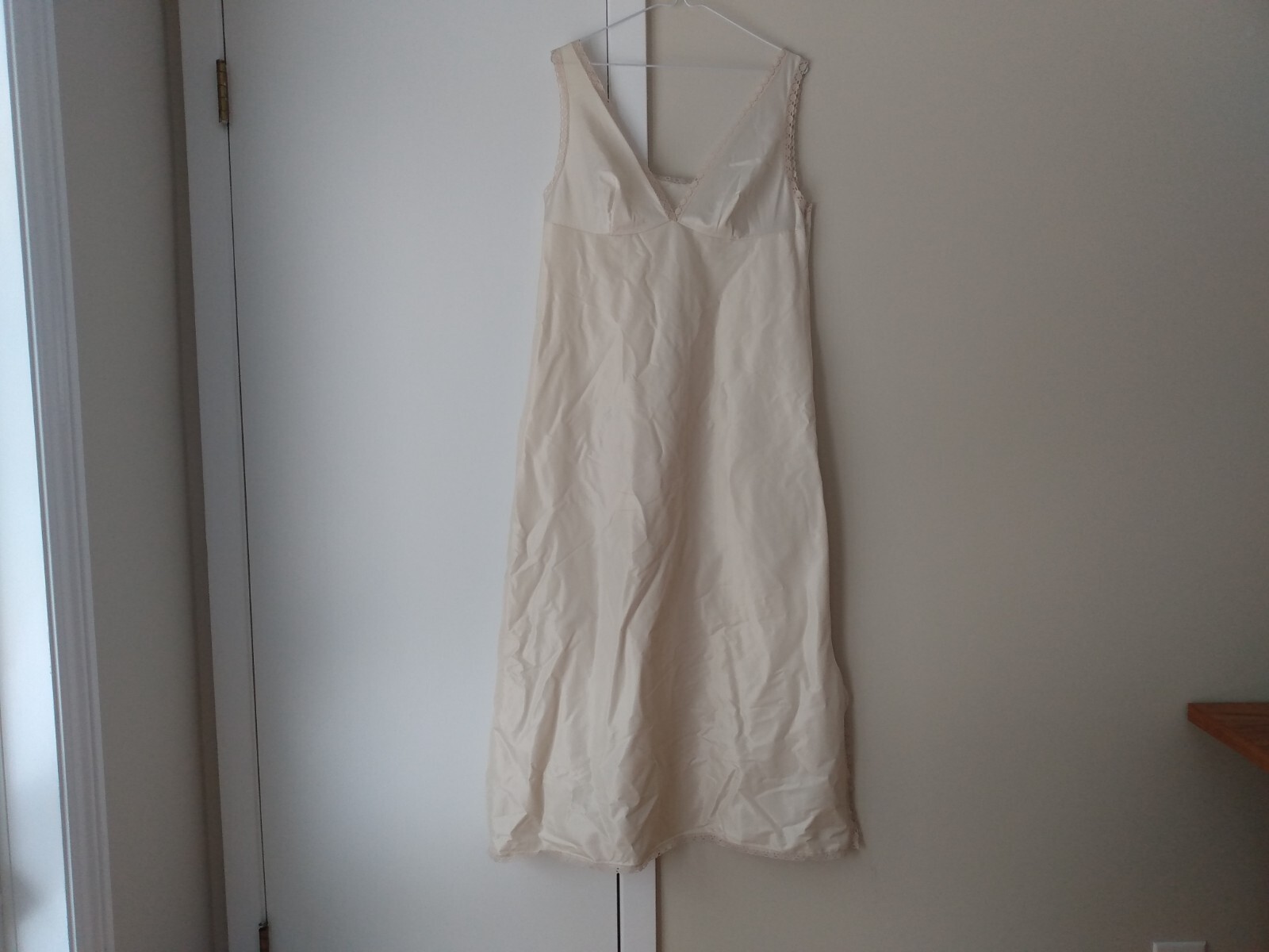 Vintage Full Slip 38″ Bust 43″ Hip Retro Undergarment Lingerie Long