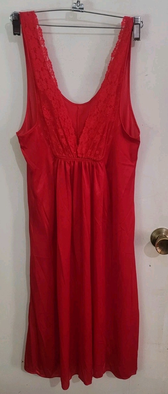 Vintage 70s Lacy Red Nightgown Size Medium JC Penny Sexy Pin Up Versatile