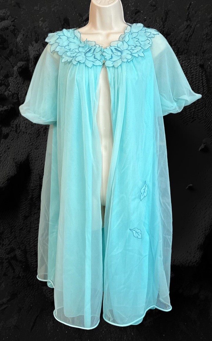 Laros Nylon Peignoir Robe Only Size SM Made in USA Style 1078 Vintage