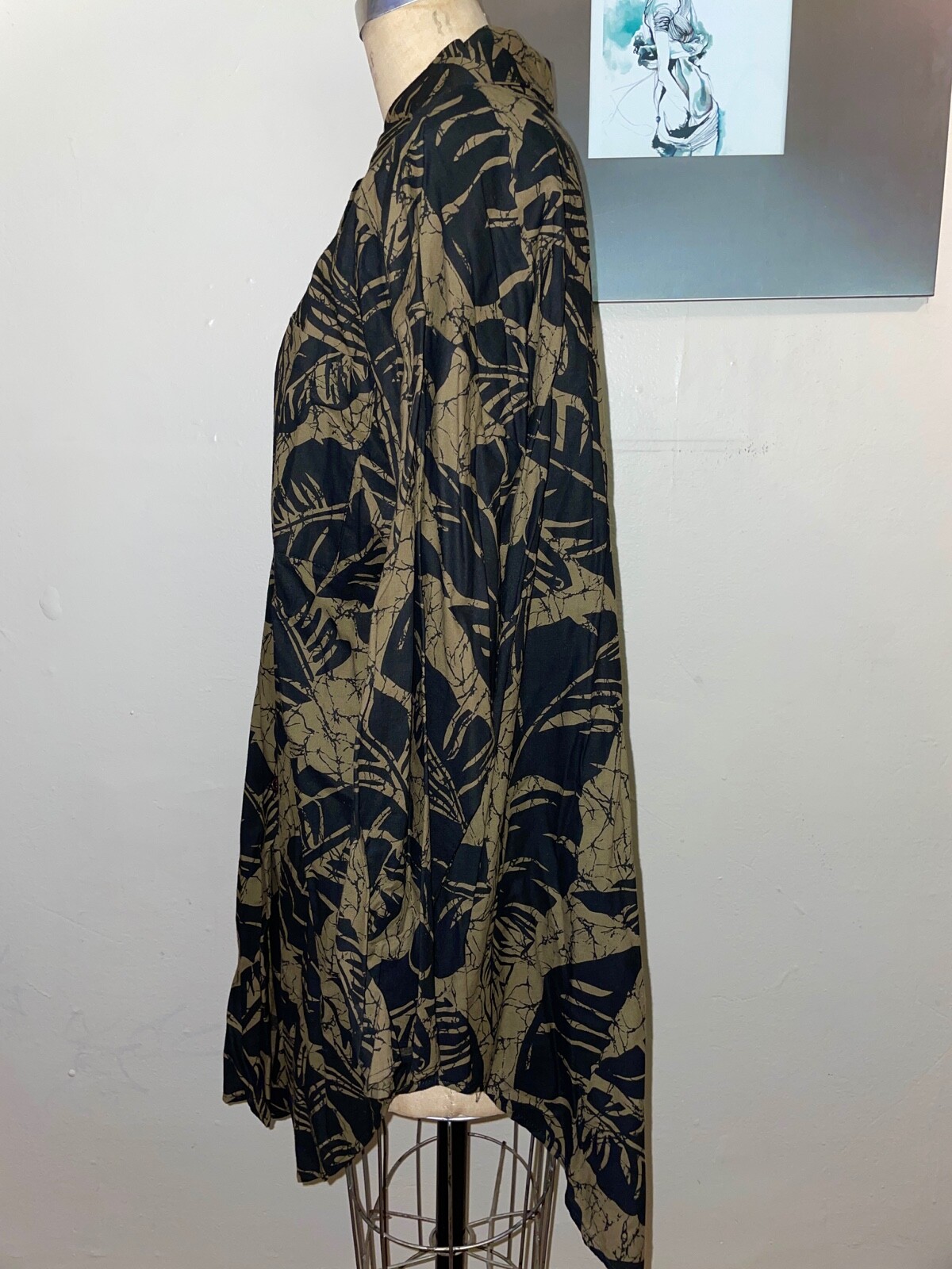 VTG 90’S BLACK&TAN COTTON PALM PRINT OVERSIZED LAGEN LOOK BUTTON UP SHIRT*M/L