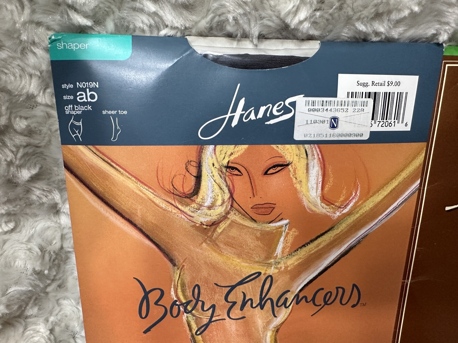 New Lot of 5 Hanes Pantyhose Nylon Great Legs Body Enhancers Sheer Size A/B