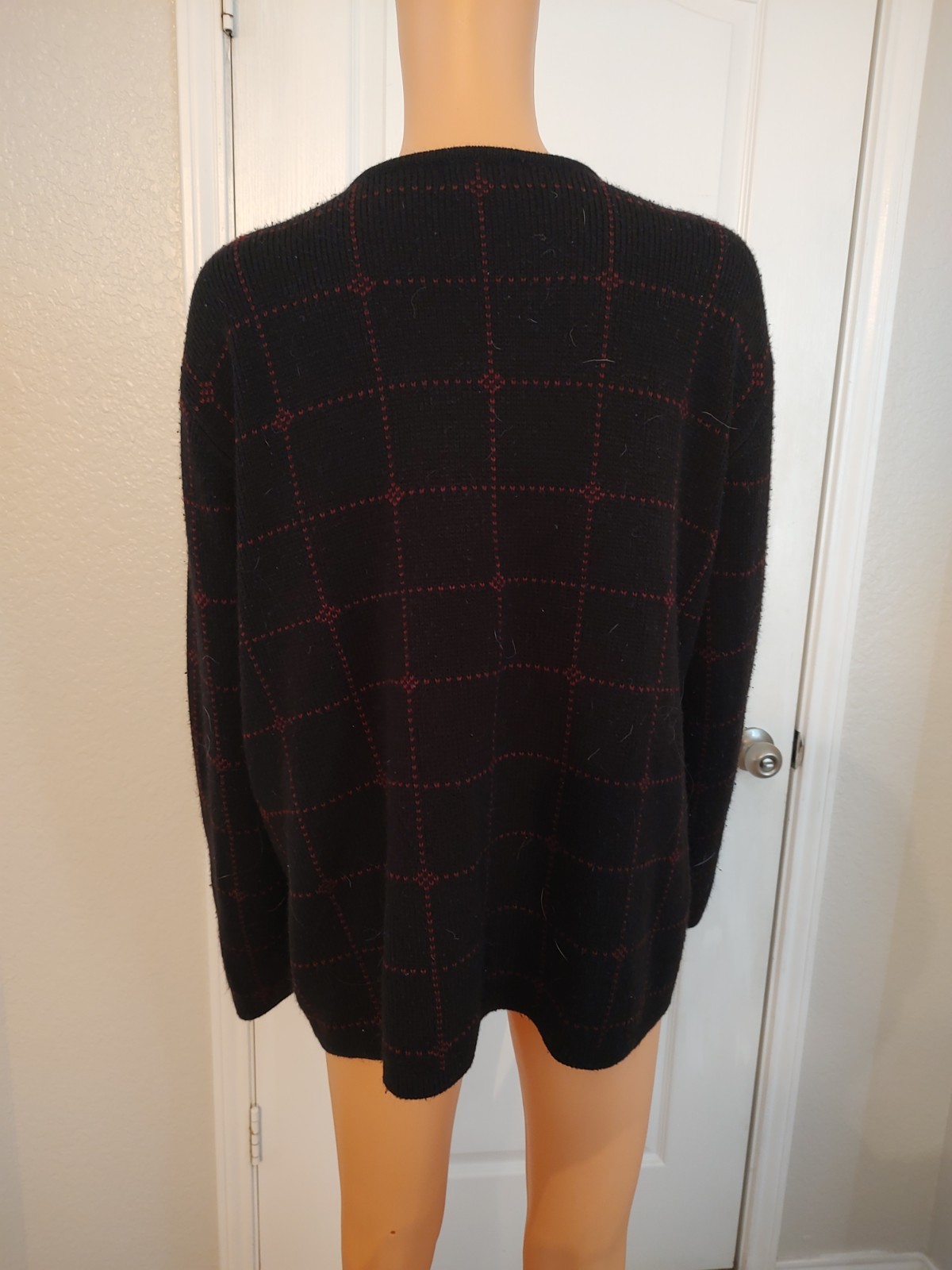 Vintage Black Cottagecore Cardigan Embroidered Fall Leaf Size 20/22W -P20