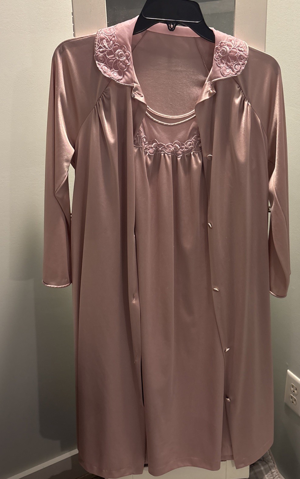 Vintage Vanity Fair Mauve Night Gown and Matching Robe Set Size PTE Made In USA