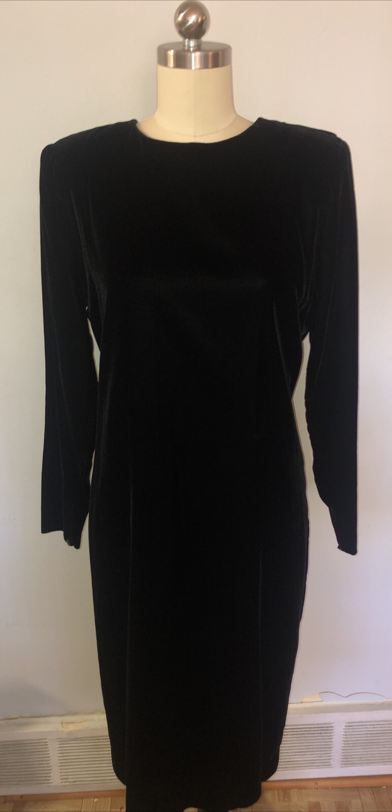 VTG SILKS By St Gillian Black Velveteen Sheath Dress Size 10