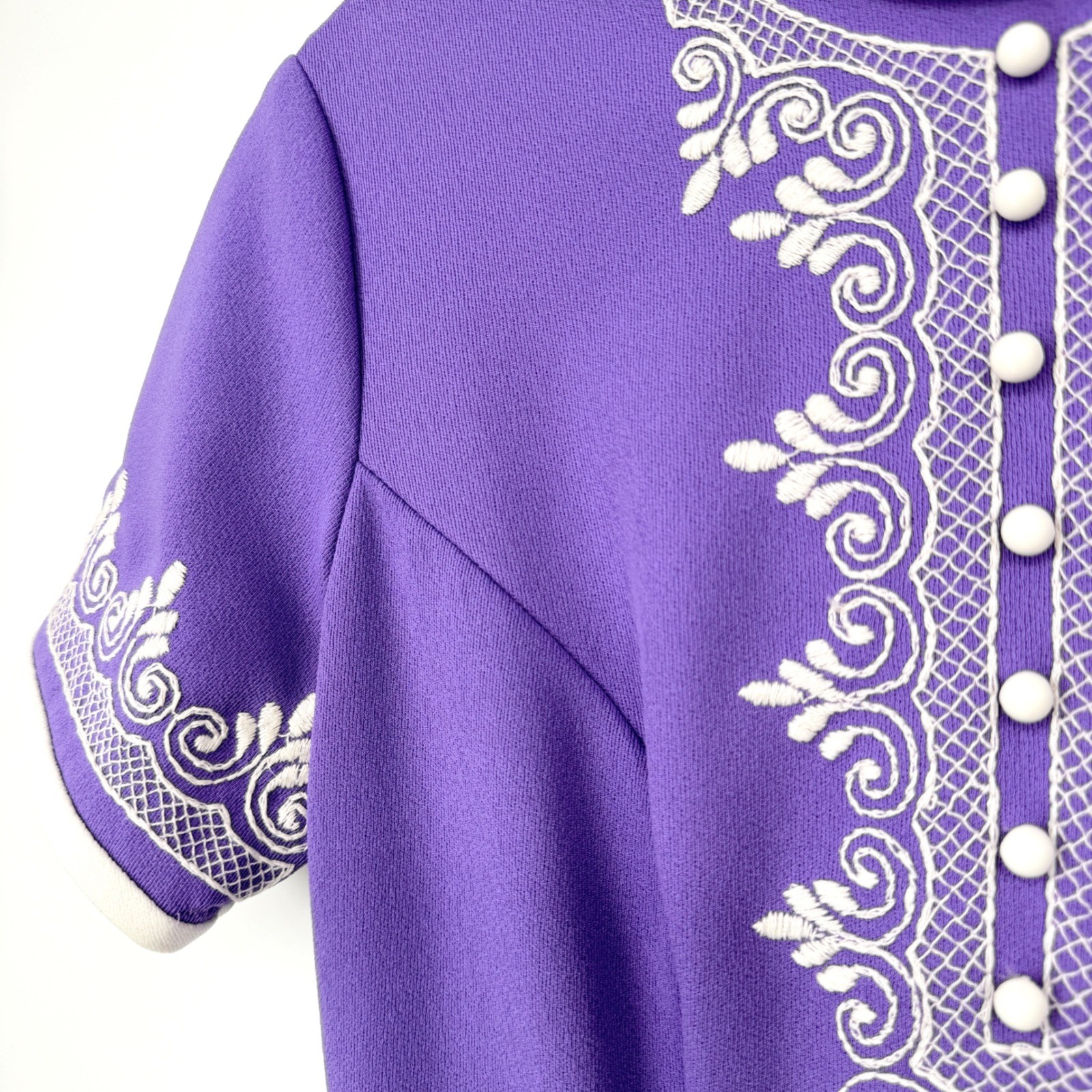 Vintage 60s 70s Mod Purple Fit & Flare Dress White Embroidery Knit Crepe Small