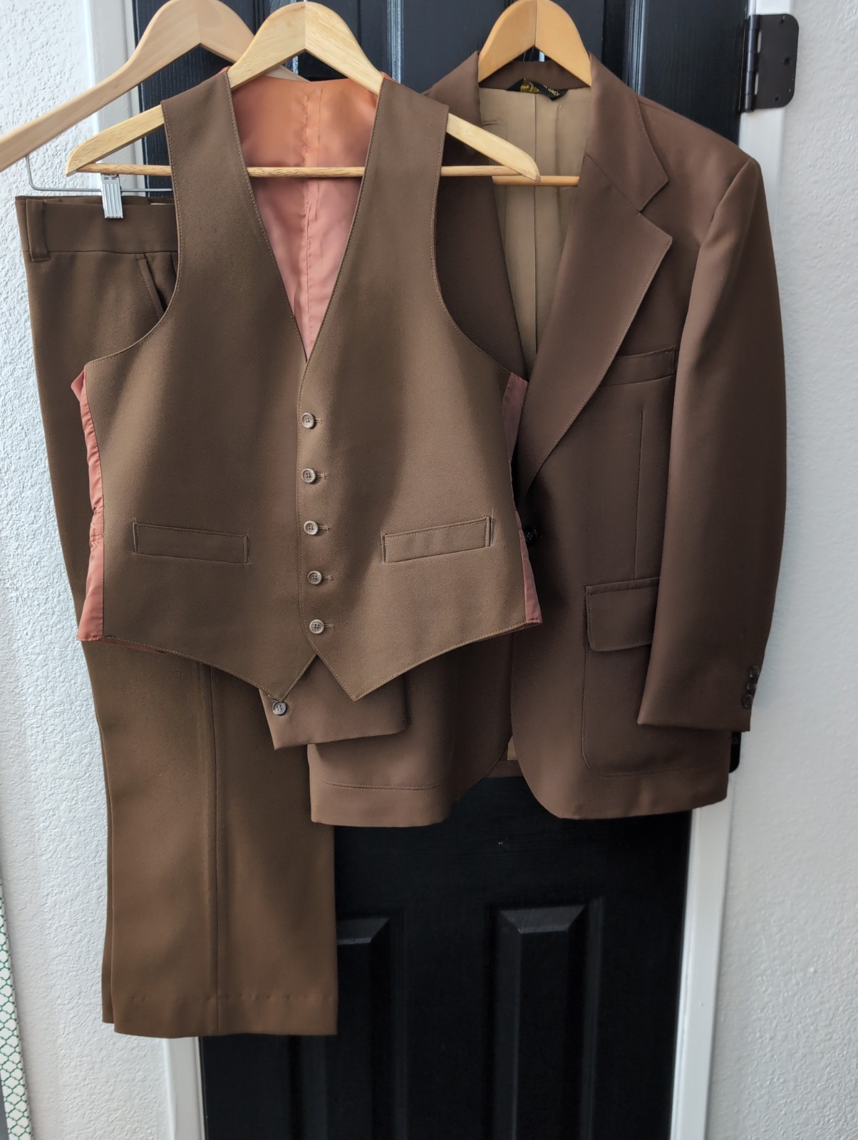 Vintage 1960’s Roberts Southern California 3-piece Suit Brown 40R /Pants 32×25.5