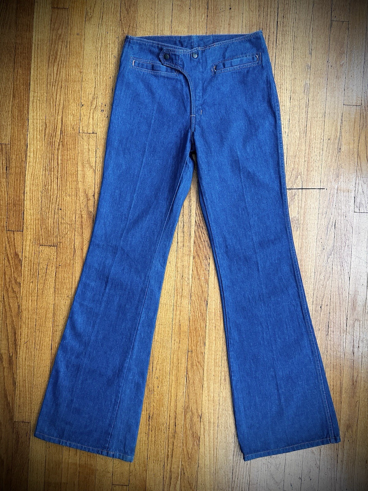 Vintage 70s Y2K Blue Denim Big Bell Bottom Jeans 32 x 38 Flare Low Rise 684 646