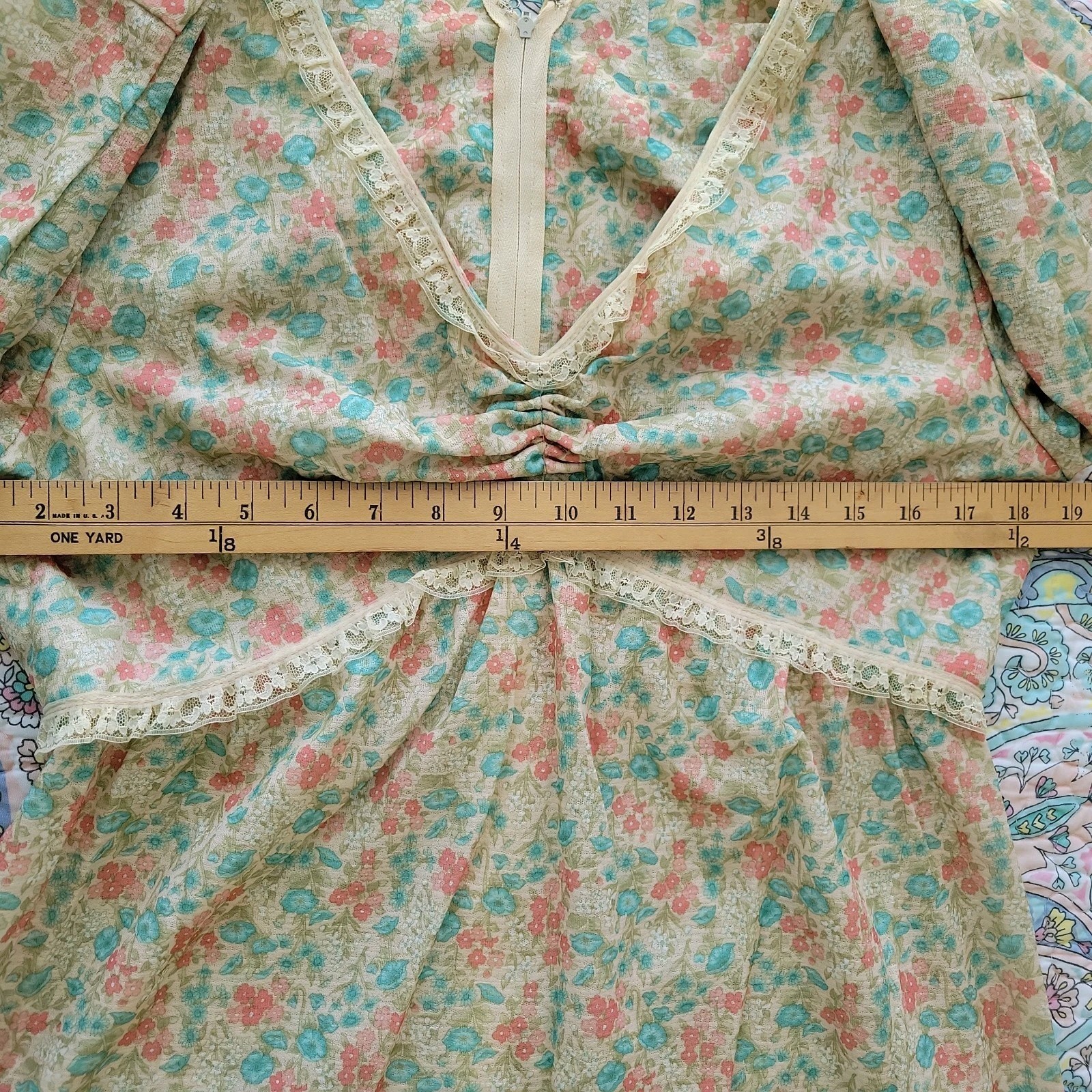 Vintage 70s Womens Maxi Dress Sz L Babydoll Hippie Ditsy Floral Lace Peasant