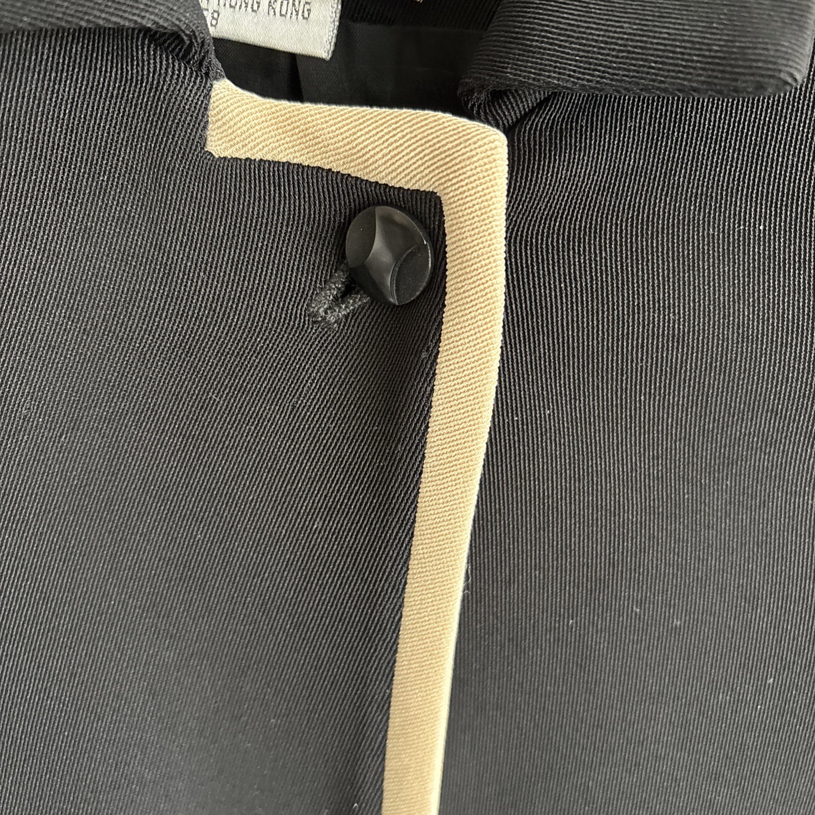 Worth Black Cream Trim Blazer Size 2 Vintage Minimalist Cropped Quiet Luxury