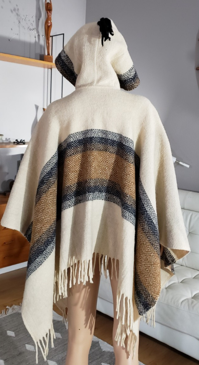 Vintage 60’s King of the Ponchos Country Place Wool Shawl Cape Hood Fringe