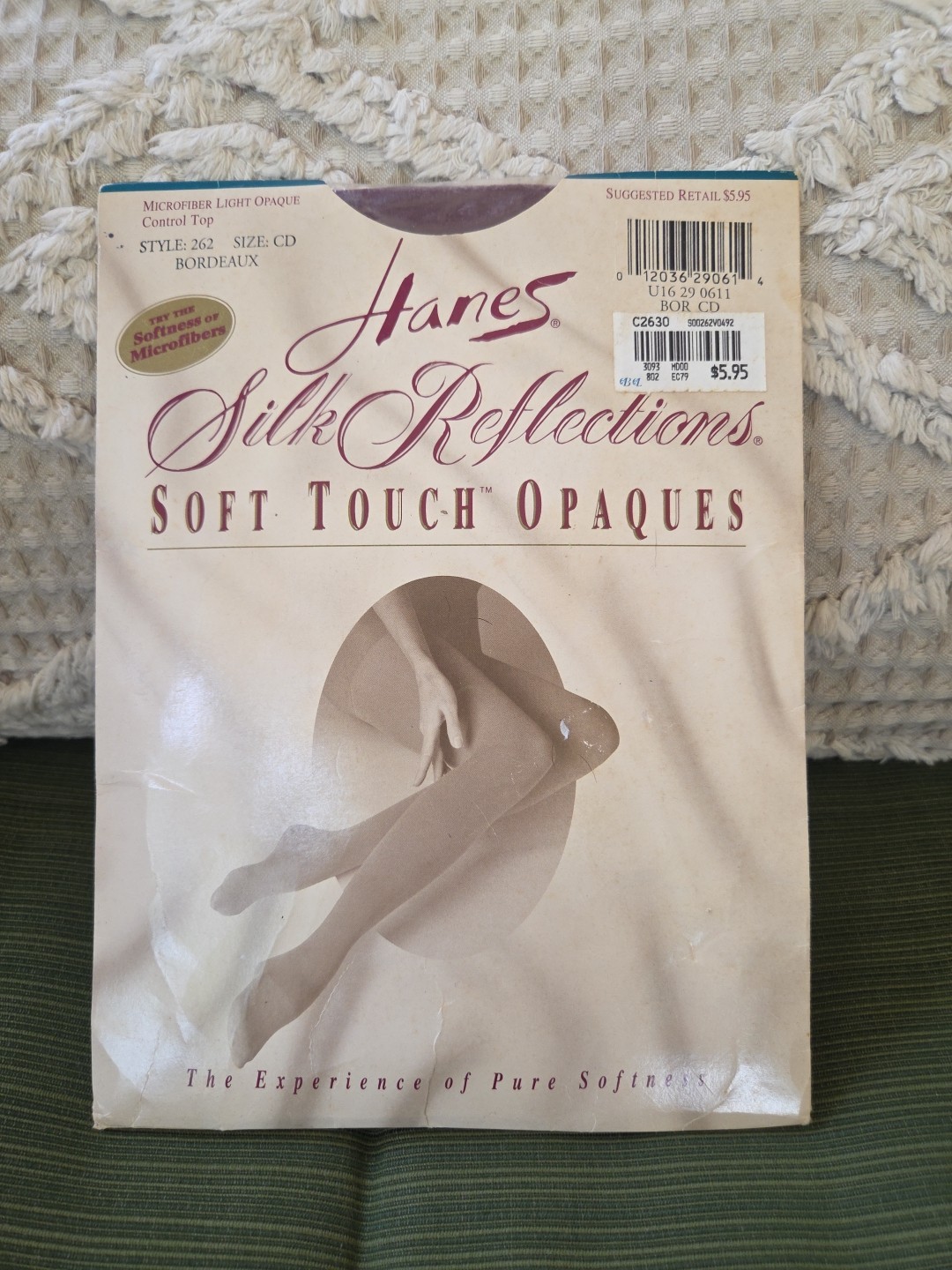 Vintage Hanes Silk Reflections Light Opaque Pantyhose Control Top Bordeaux Sz CD