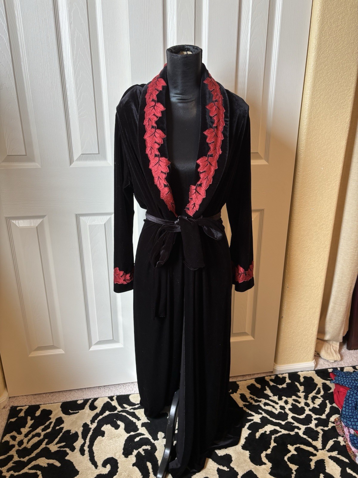 Diamond Tea Vintage Robe Long Black Velvet with Red Floral Design