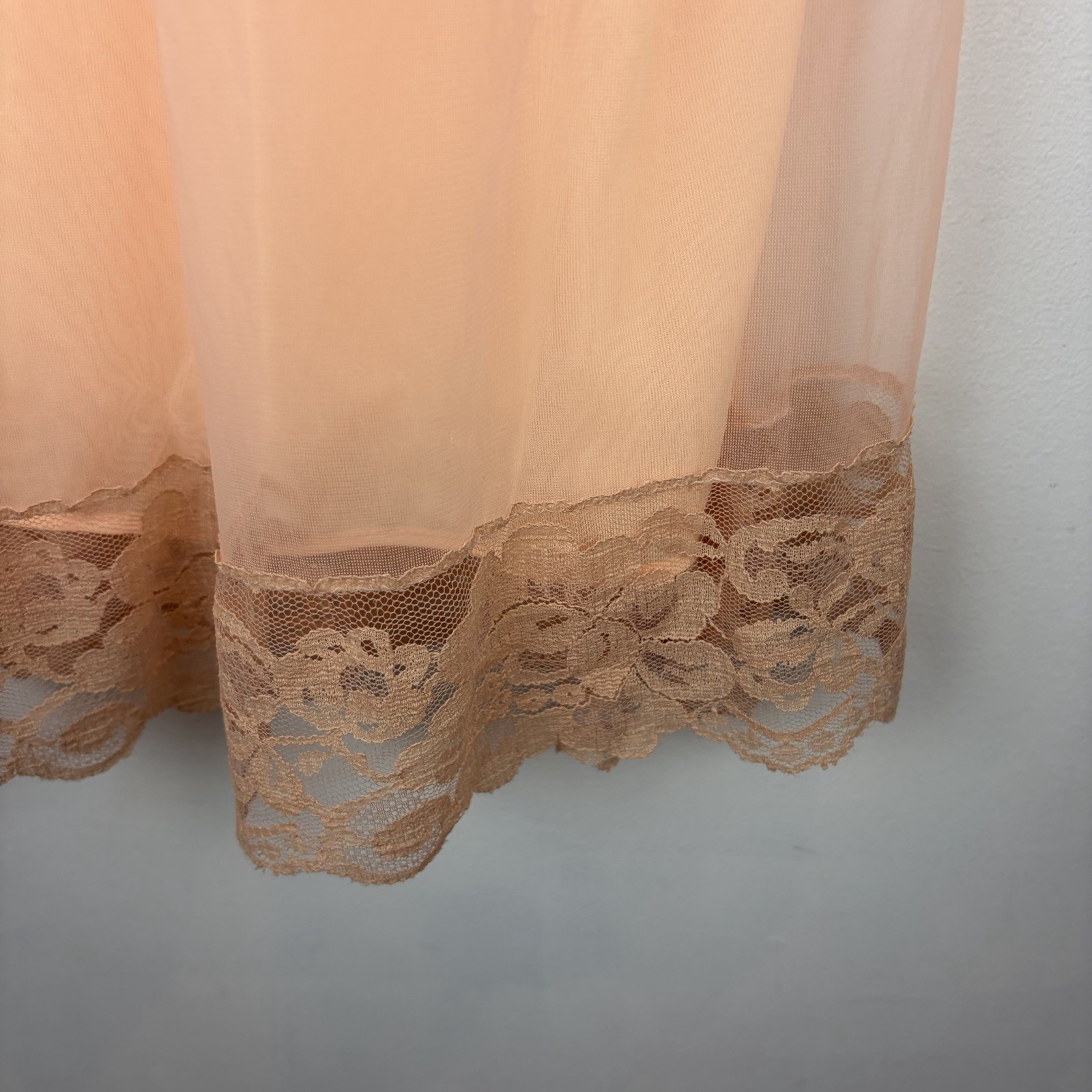 Vintage Babydoll Nightgown Womens Small Chiffon Nylon Lace Shift Dress Peach USA