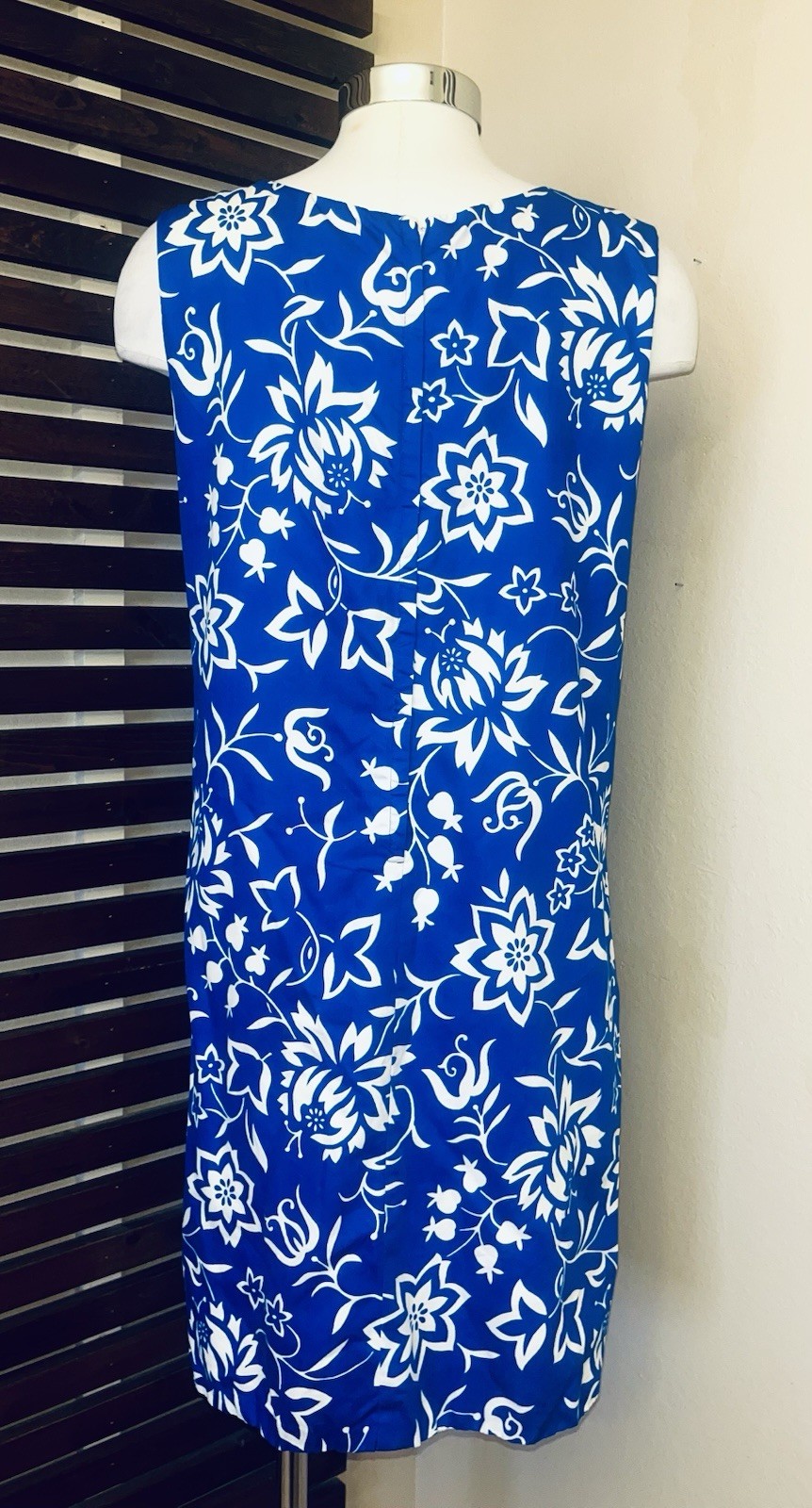 1960s Vintage Blue & White Floral Print Hawaiian Sleeveless Dress w/ Side Slits