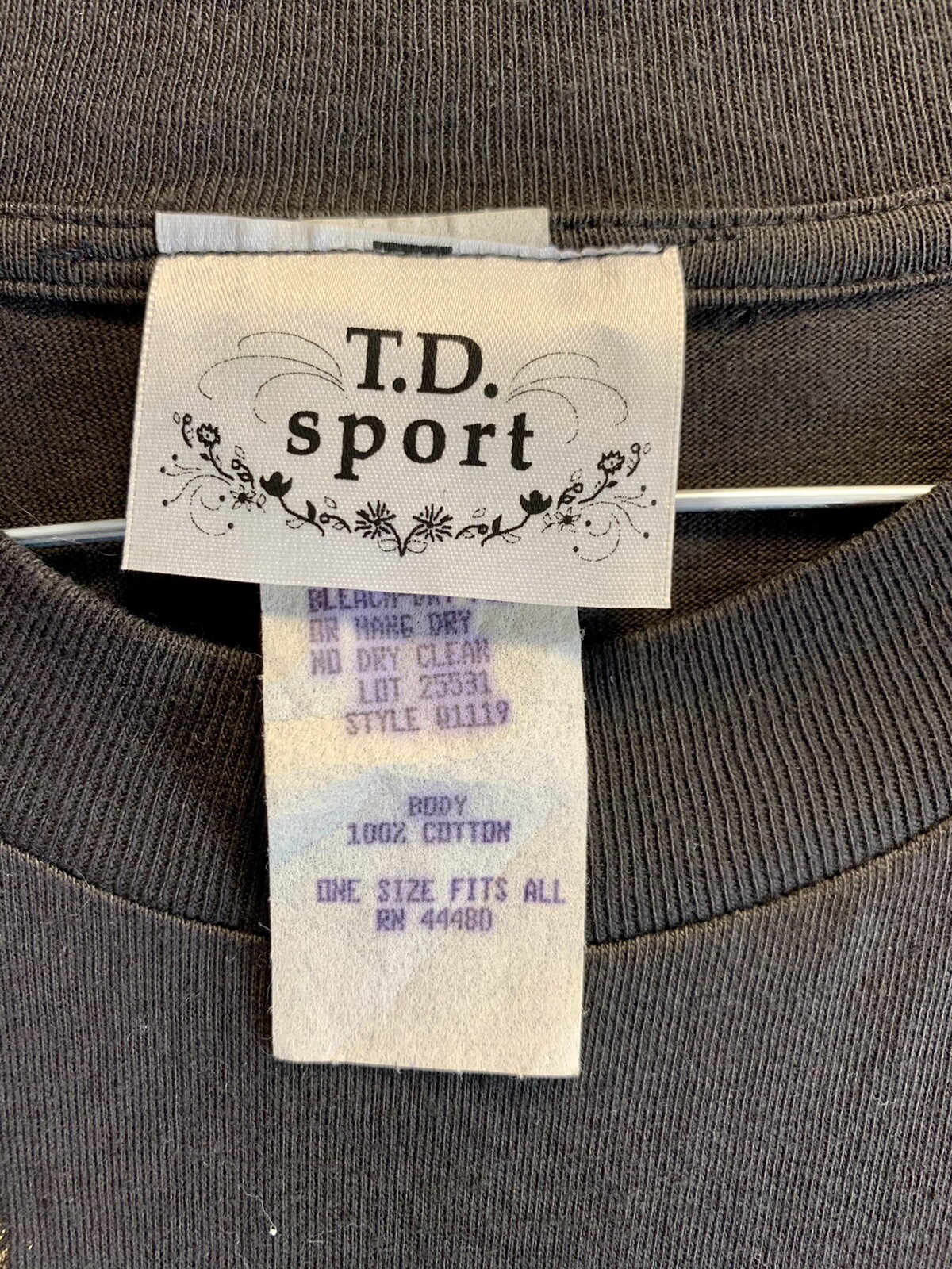 80s Vintage T.D. Sport Psychedelic Artistic Single Stitch T Shirt Beaded Medium