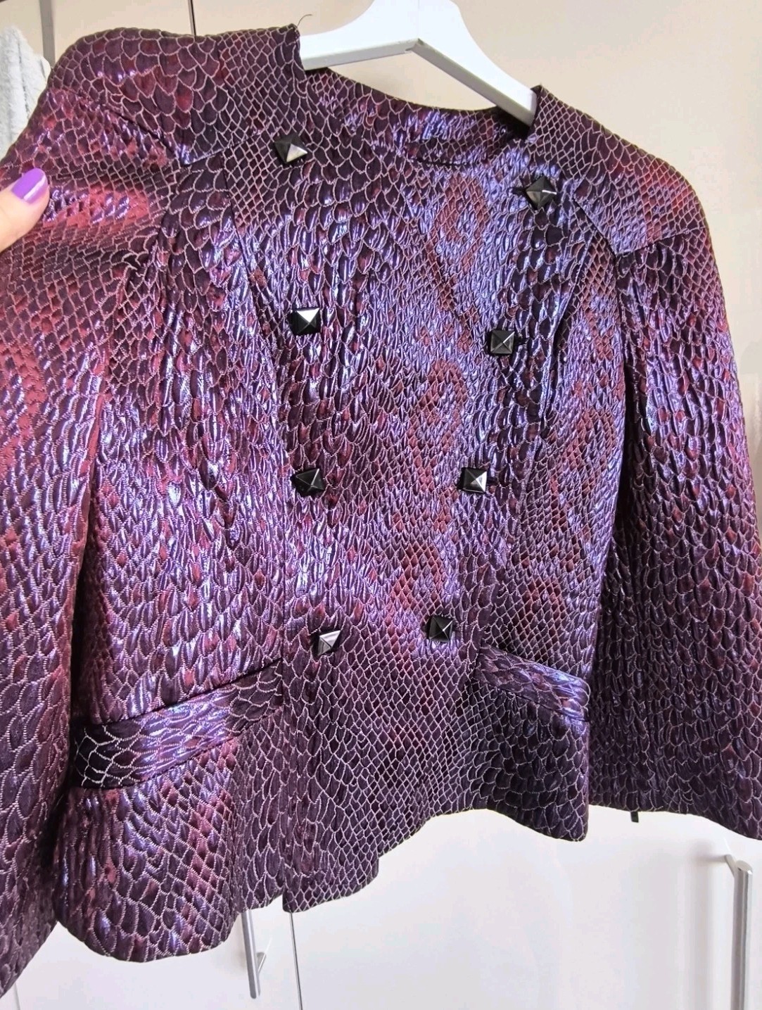 Beautiful vintage vine colours women’s jacket by CUE, Australia
