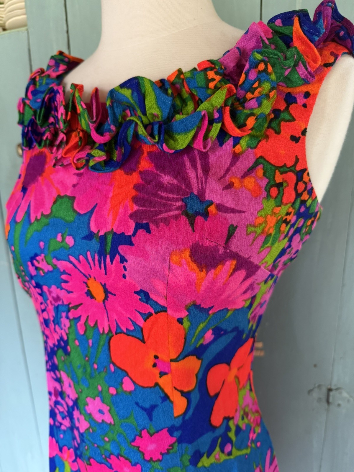 VTG 60s Liberty House Hawaii Barkcloth Mini Muumuu ShoulderRuffle Psychedelic 10