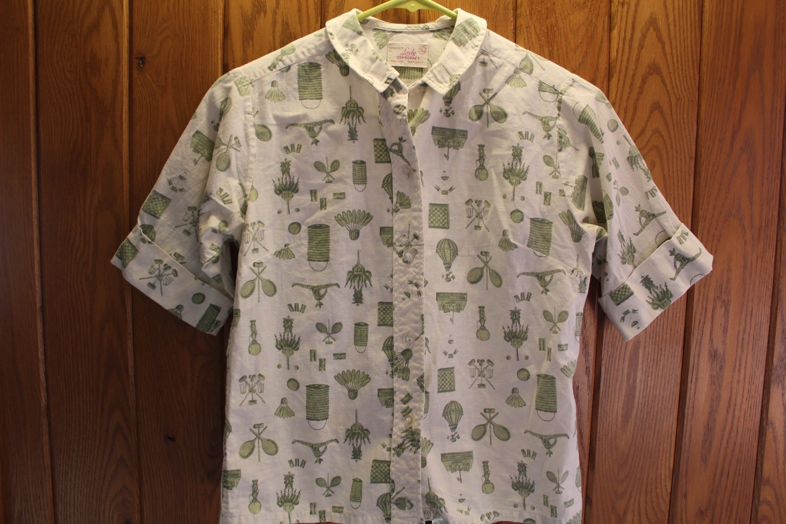 WOMENS SZ S VTG 60’S PENNEY’S LADY TOWNCRAFT SPORTS THEME BUTTON UP COTTON SHIRT