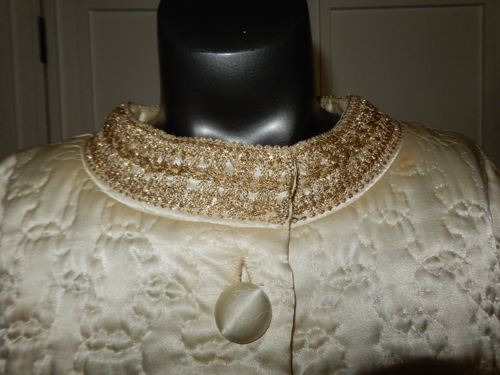 Vintage Lisanne Yellow & Gold Metallic Robe – 14