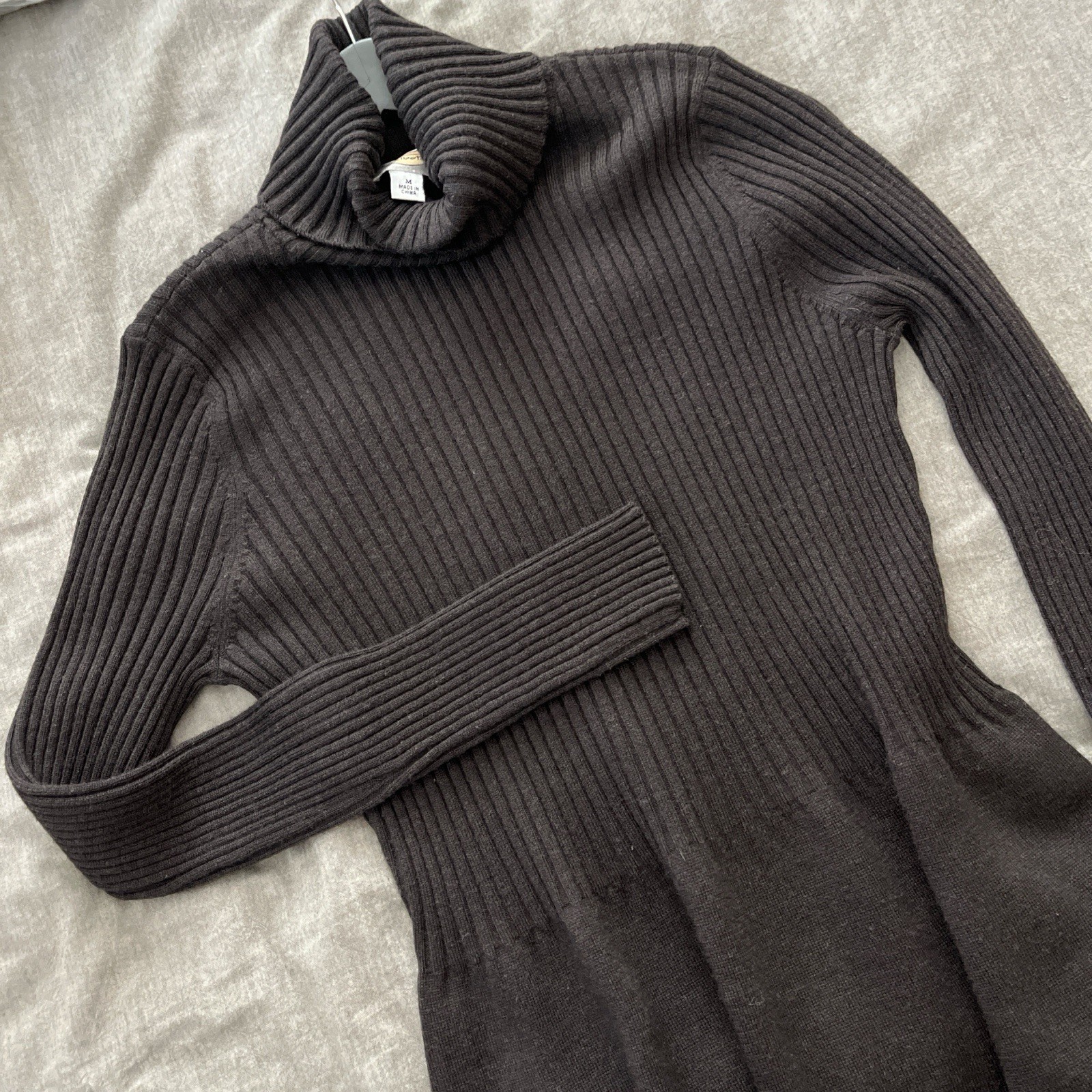 Talbots 100% Merino Wool Brown Turtle Neck Sweater Dress Size Medium Long Sleeve