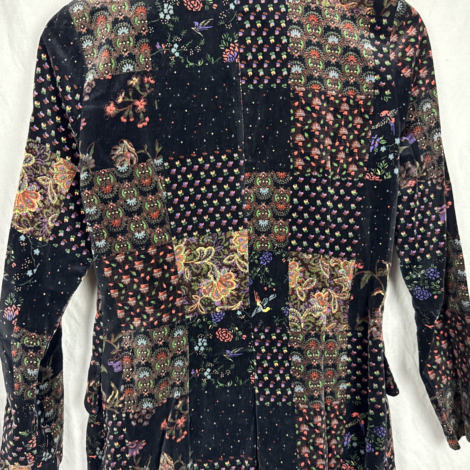 Vintage 1970s Velvet Patchwork Floral Black Blazer Womens XS/S/M *SEE MEAS!