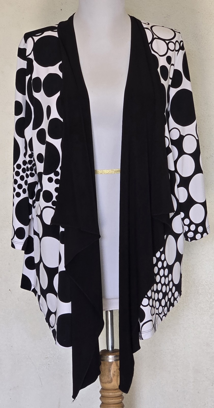 1980s TANJAY Black And White Open Front Waterfall Cardigan Size Petite Medium