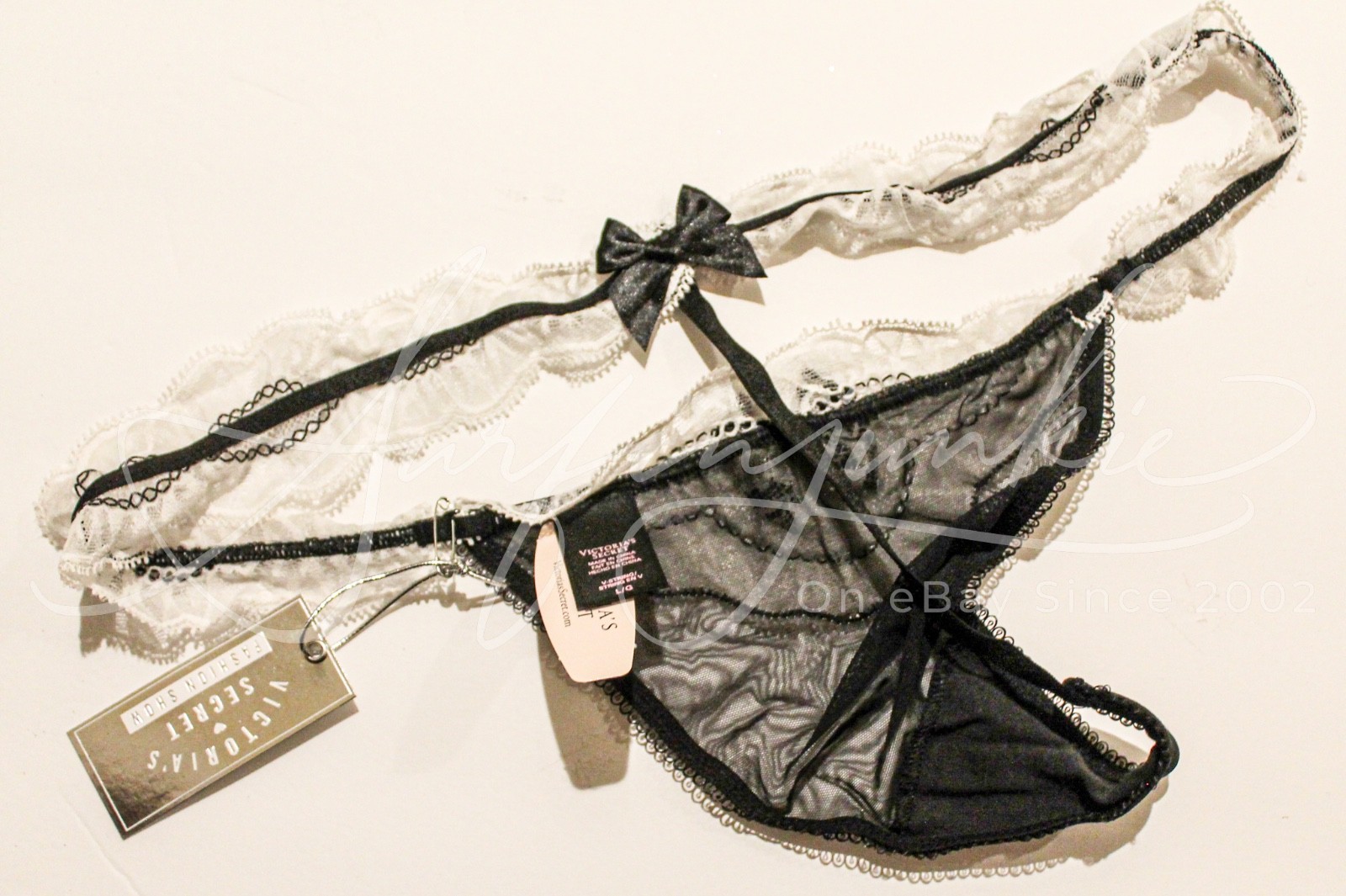 Victoria’s Secret Vintage Panties Panty Large Black Ivory Lace V String VString