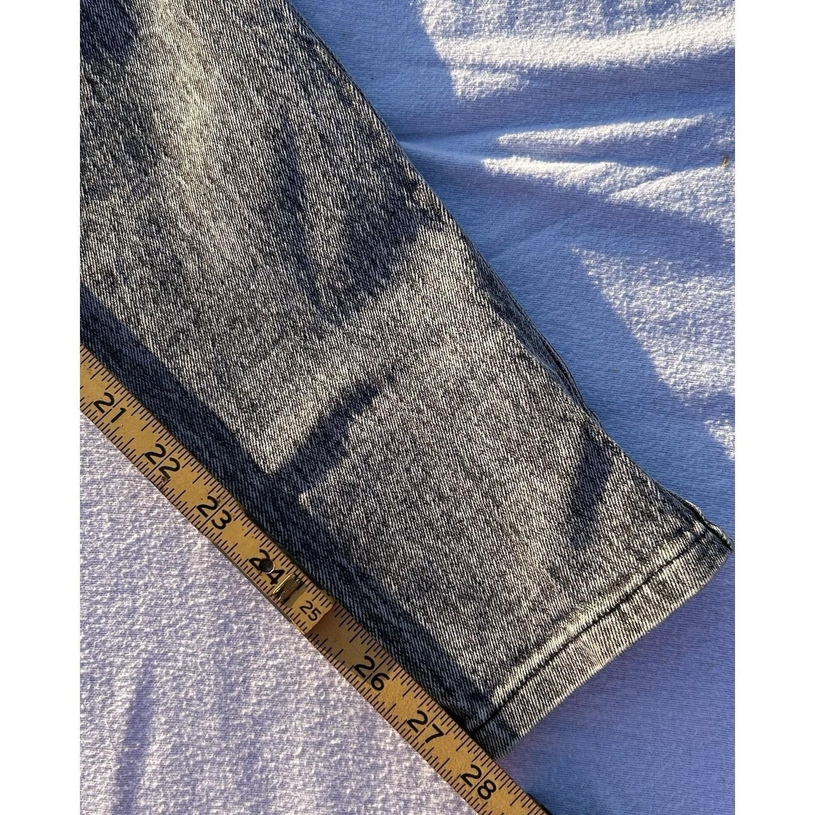 Wms Vtg 80s High Waist 26″ Acid Wash Gray Tapered Button Ankle Jeans PS Gitano