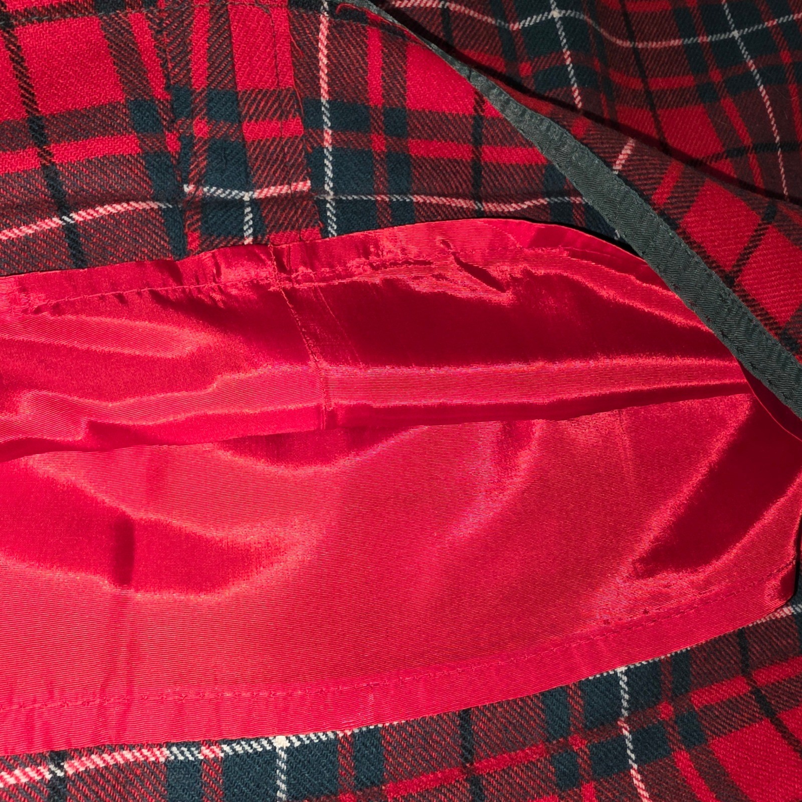 Vintage Pendleton Red Plaid Wool Skirt A-Line Tartan Size 8 (check measurements)