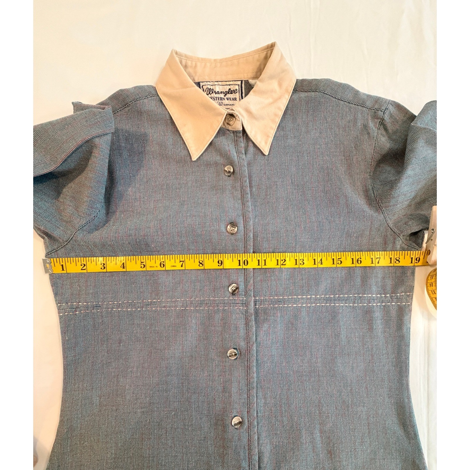 Vintage Wrangler Women’s Plaid Teal Red S Western Cowgirl Retro Button Up Shirt
