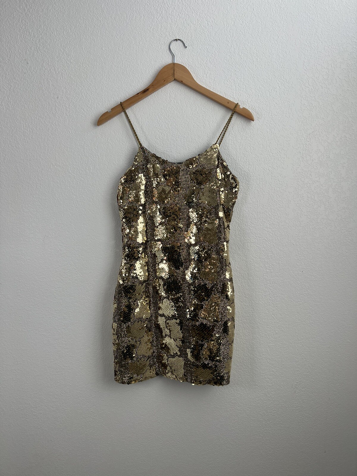 $398 Vtg Karen Lucas 4 Niki GOLD Sequin Form Fitting Dress Spaghetti Straps Sz 2